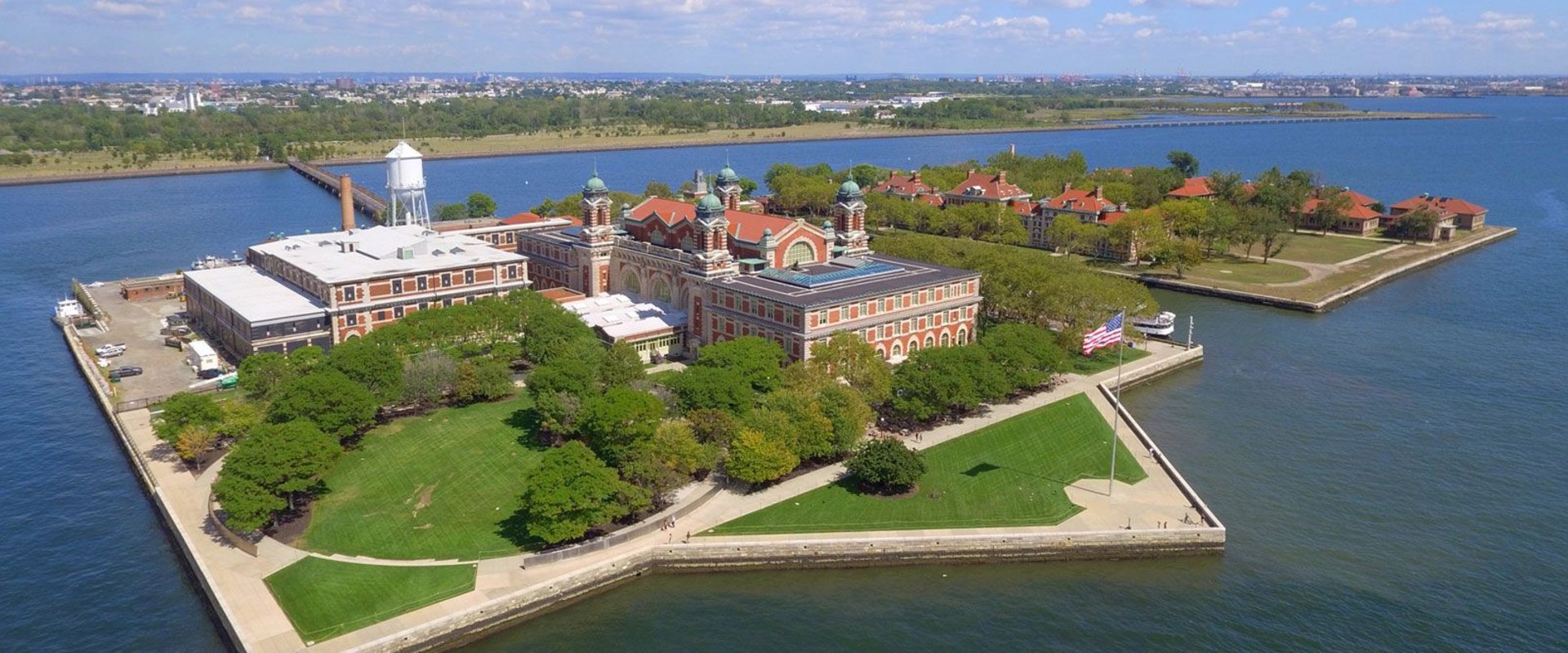 The Impact of Ellis Island on New York's Historical Heritage